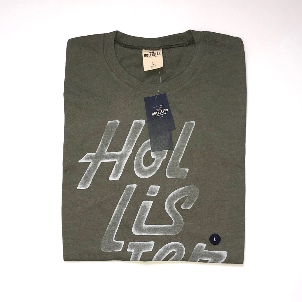 Hollister t-shirt (NWT)